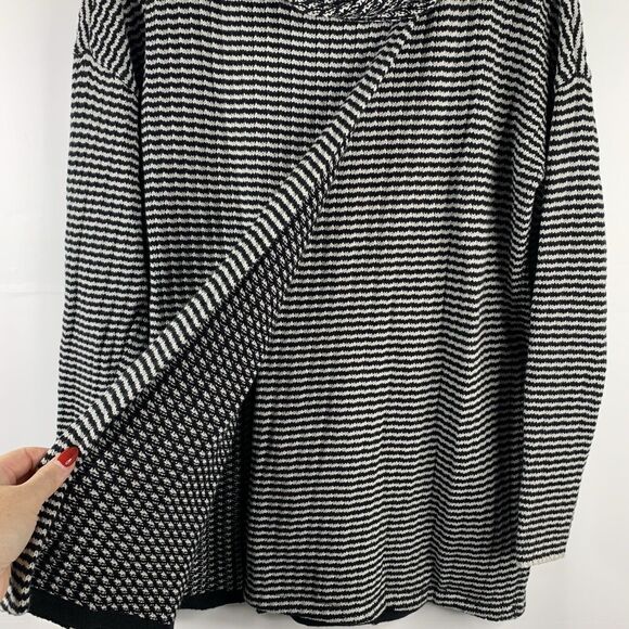 Cabi Sz S Fergie Sweater Turtleneck Black White Striped Pull Over Women’s #3167 - Picture 4 of 7